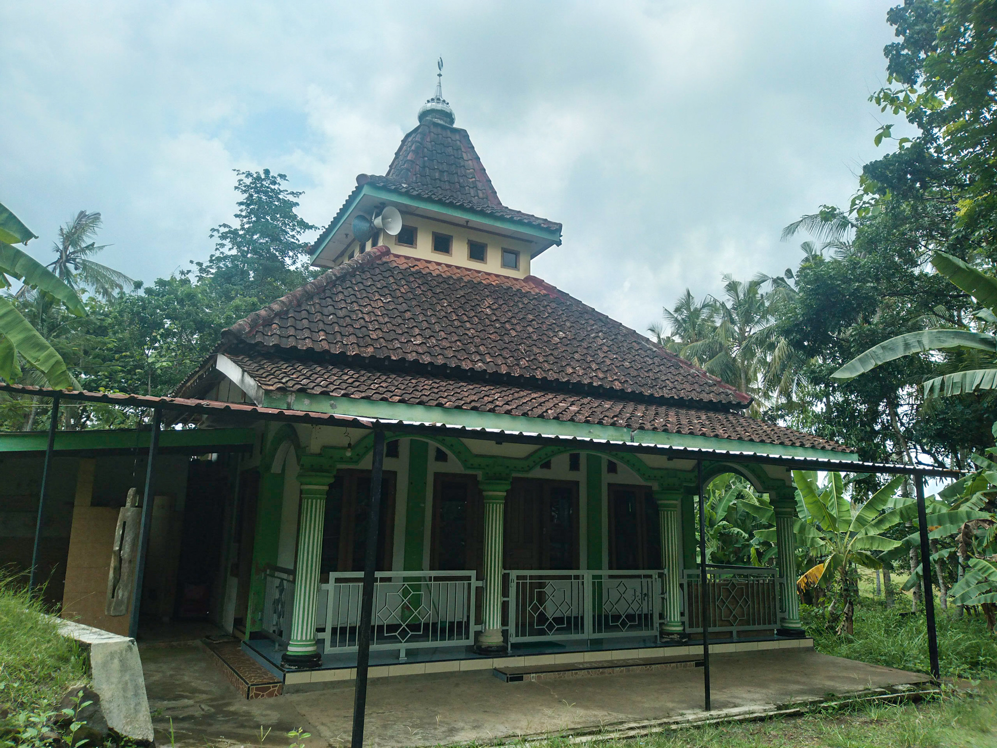 Masjid Dusun